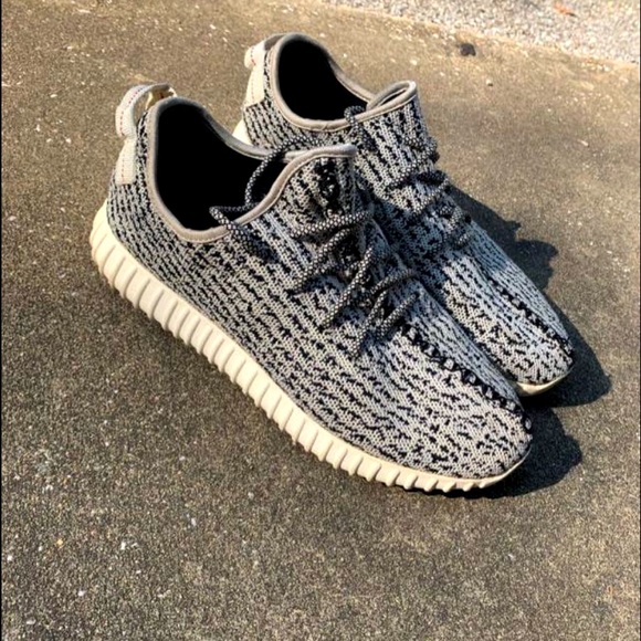 yeezy 350 turtledoves size 11 - Picture 3 of 4